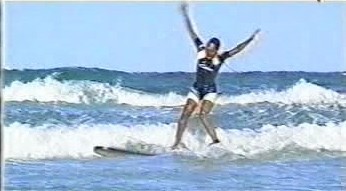 [object Object],Deborah, bij ,Surfen, in ,aflevering 7