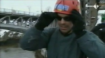 [object Object],Ron, bij ,Bungeejumpen, in ,aflevering 3