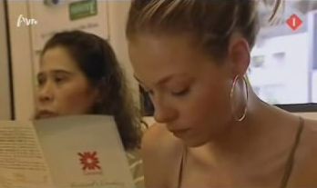 [object Object],Renate, bij ,Thaise letters, in ,aflevering 2