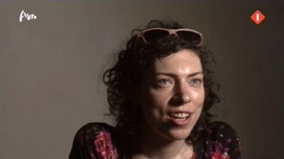 [object Object],Hanna, bij ,Bus, in ,aflevering 1