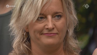 [object Object],Martine, bij ,Schermen, in ,aflevering 1
