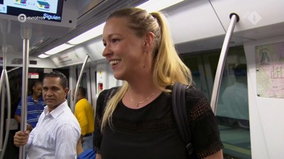 [object Object],Annemieke, bij ,De metro, in ,aflevering 1