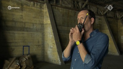 [object Object],Jochem, bij ,Papierfabriek, in ,aflevering 2