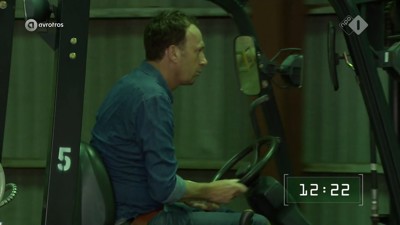 [object Object],Jochem, bij ,Papierfabriek, in ,aflevering 2