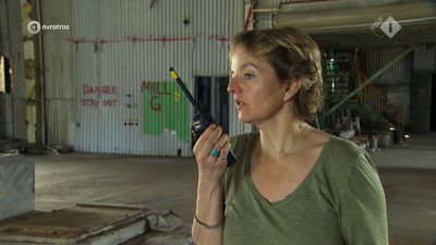 [object Object],Sanne, bij ,Papierfabriek, in ,aflevering 2
