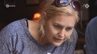 [object Object],Stine, bij ,De kluis, in ,aflevering 1