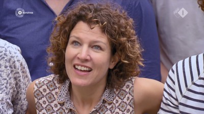 [object Object],Evelien, bij ,Vlag uithangen, in ,aflevering 3