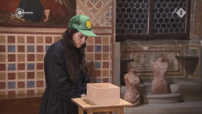 [object Object],Tina, bij ,Achter je rug, in ,aflevering 1