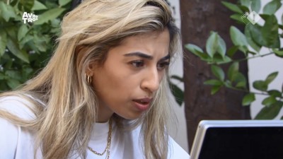 [object Object],Hila, in ,aflevering 1