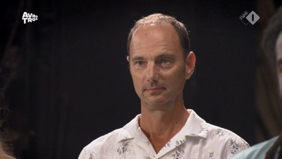 [object Object],Thomas, bij ,Ontmaskerd?, in ,aflevering 1