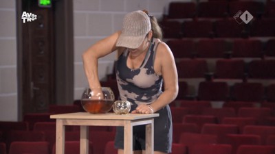 [object Object],Kim-Lian, bij ,Binnen en buiten bereik, in ,aflevering 2
