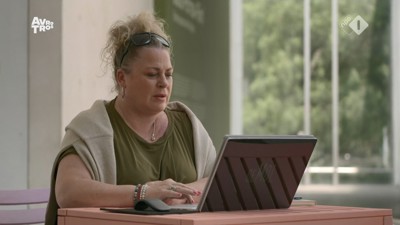 [object Object],Rian, in ,aflevering 1