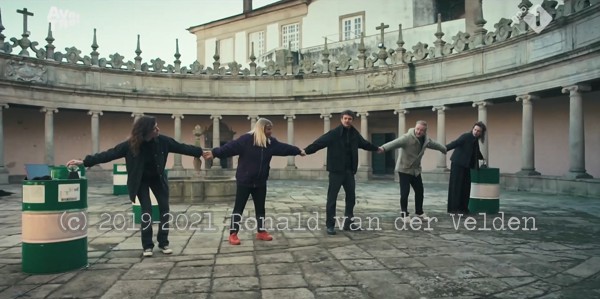 [object Object],Een explosief begin, in ,aflevering 1